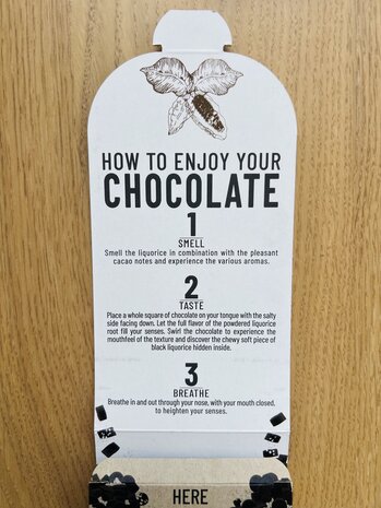 VEGAN PURE CHOCOLADE 65% LAKRITS (stukjes DROP) | NORDIC CHOCOLATE | Organic Chocolate North Sweden